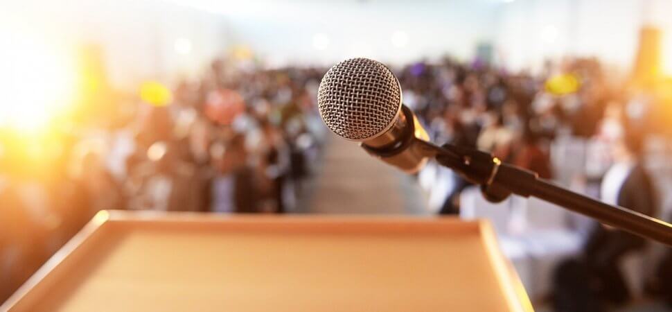 public-speaking-microphone